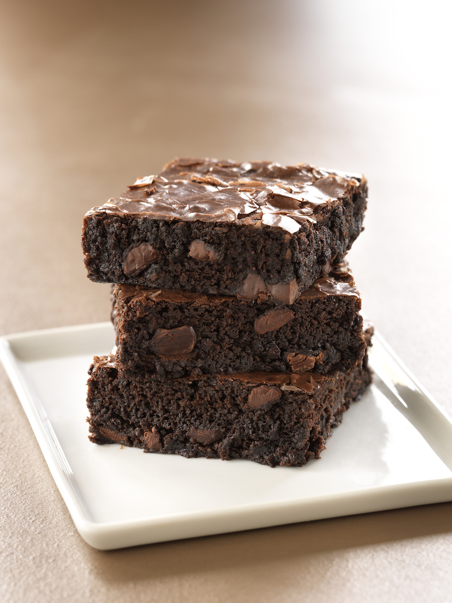 Ghirardelli Triple Chocolate Edge brownies - Kirbie's Cravings