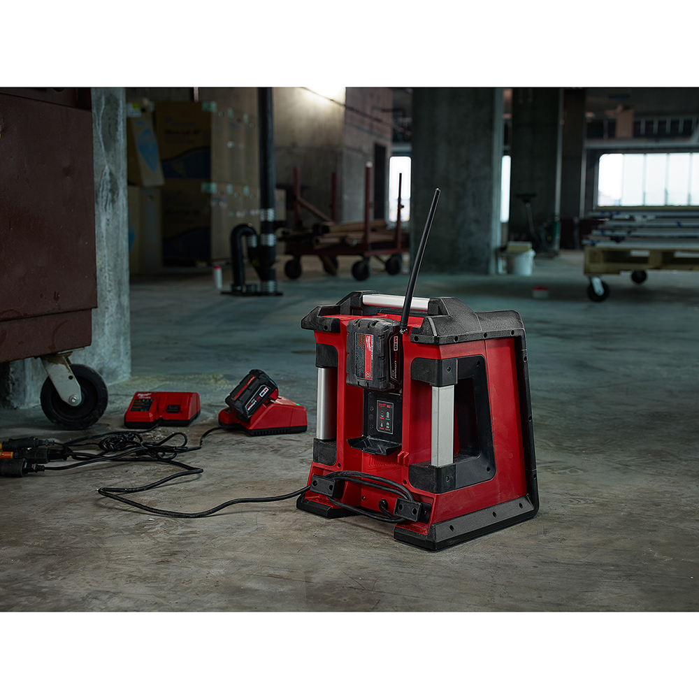 Radio/chargeur de chantier M18™